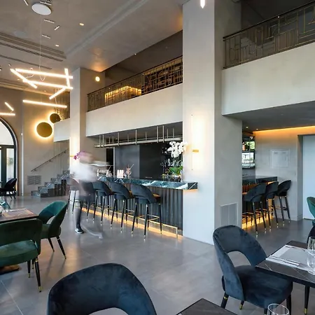 Hotel Arcadion
